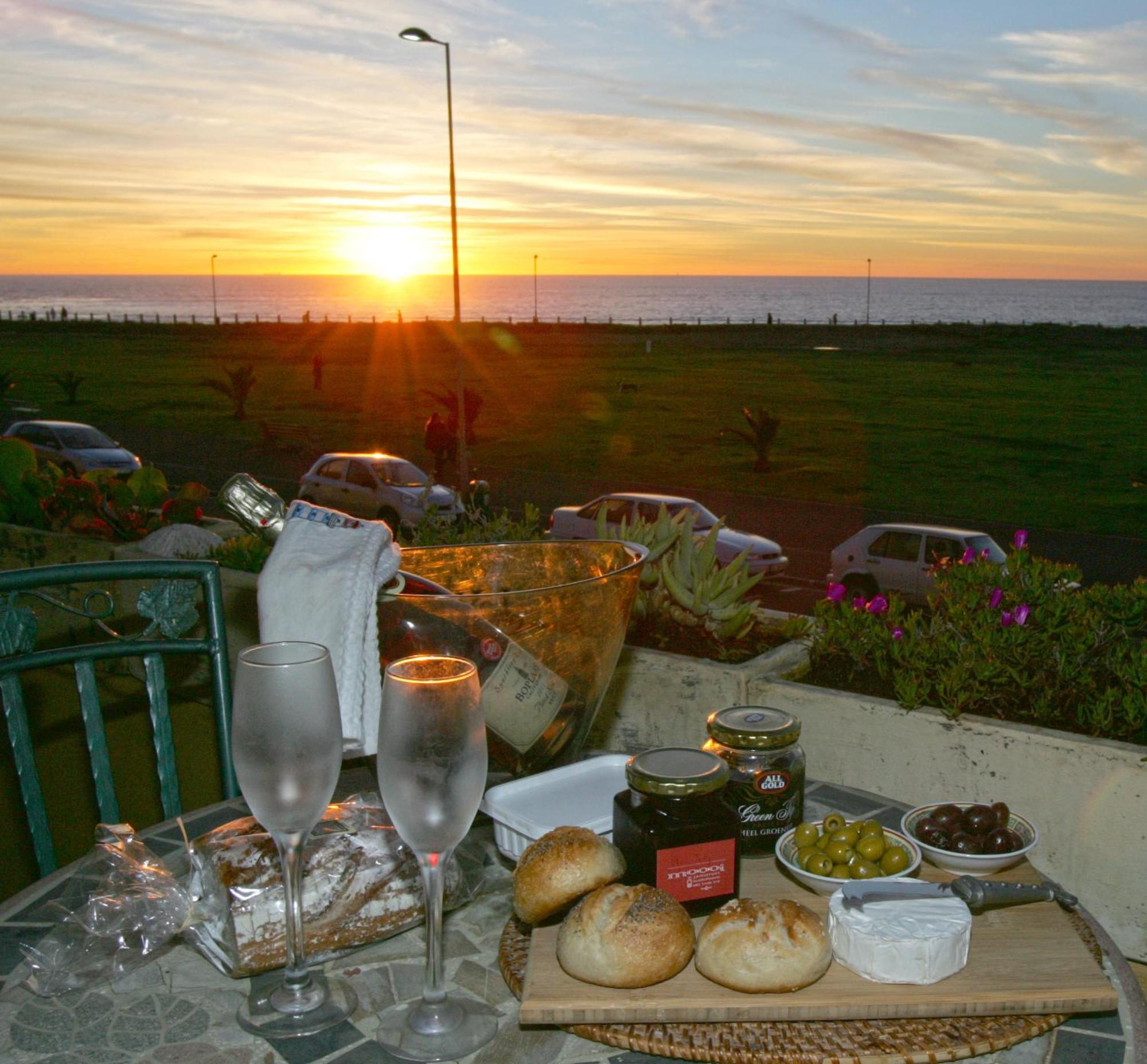 קייפטאון Dolphin Inn Guesthouse מראה חיצוני תמונה
